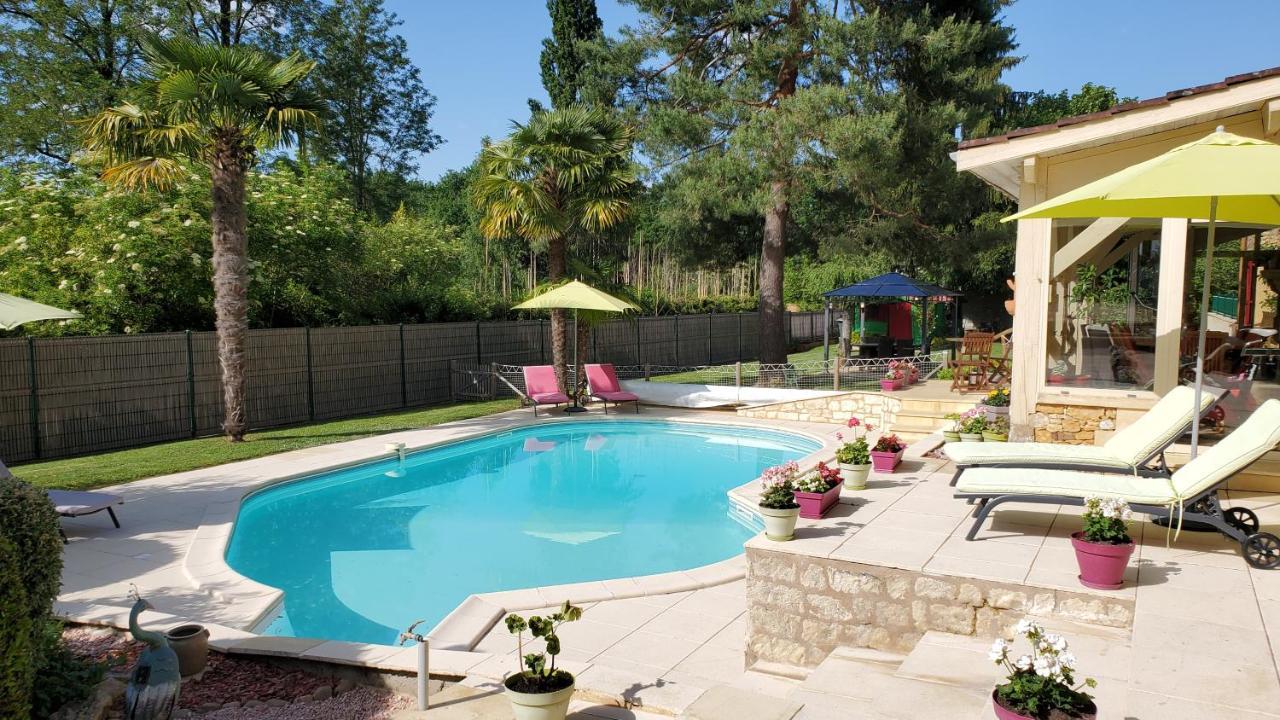 Domaine De La Dame Blanche Hotel Siorac-en-Perigord Bagian luar foto